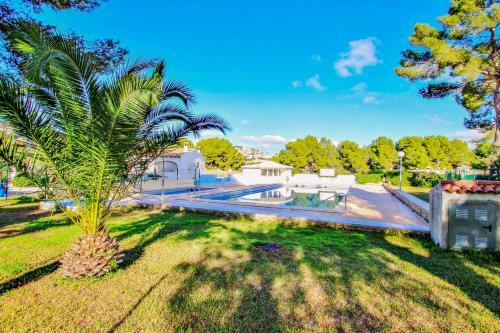 Apartamento Flor - Cozy Bungalow With Large Comm. Pool In Moraira