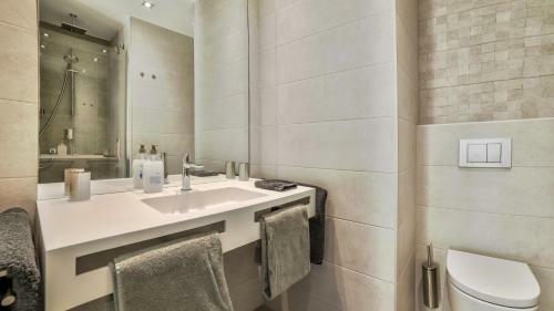 Villa Graham Holiday Rentals - Moraira Breeze