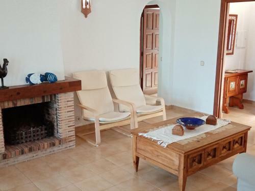 Villa Moraira, 5 Dormitorios, 10 Personas - Es-216-4