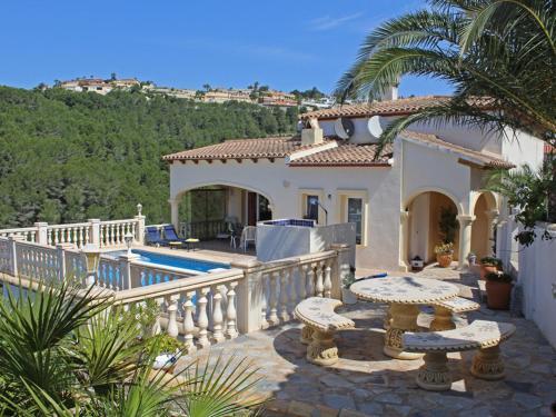 Villa Moraira, 2 Dormitorios, 4 Personas - Es-216-13
