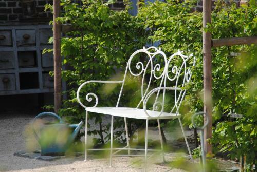 B&B Jadis Et Nagu�re
