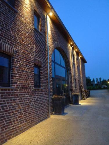 B&B Jadis Et Nagu�re