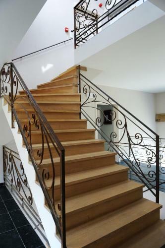 B&B Jadis Et Nagu�re