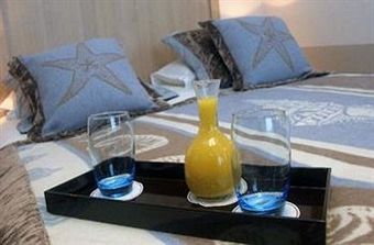 Hotel H�tel Le Trinit�