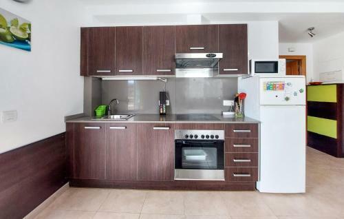 Nice Apartment In Moncofa Playa With Outdoor Swimming Pool
