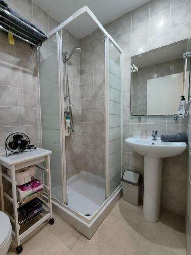 Spacious And Luxurious Apartment