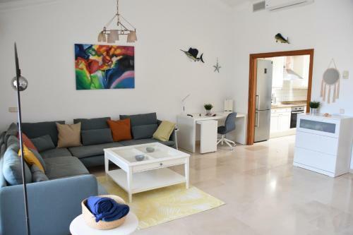 Villa Elsa Tauro Topaz