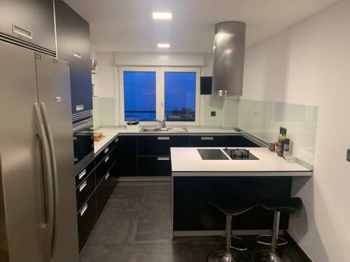 Adosado Con Incre�bles Vistas A 150m de La Playa