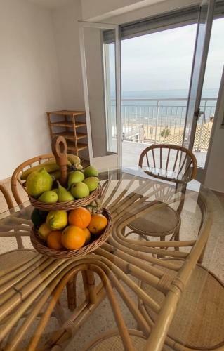 Apartamento First Line Of The Beach. Large Balcony.