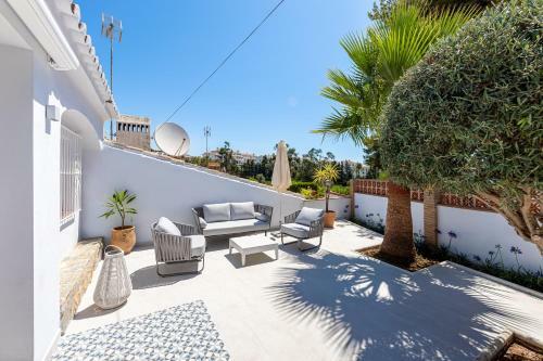 Villa New Charming House 150 Meters From The Beach