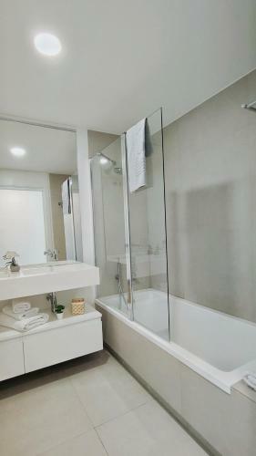 Luxury Apartment In Front Calanova Golf