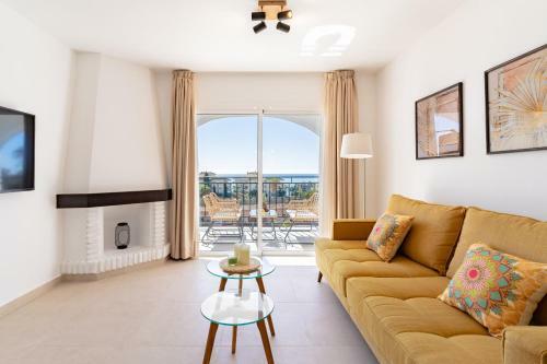 Cozy Apartment With Sea View Close To Beach