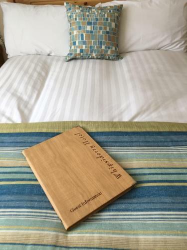 Whipsiderry Hotel