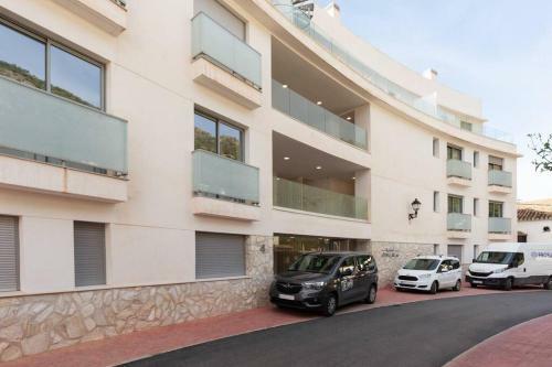Mediterranean Apartment With Sea Views In Mijas