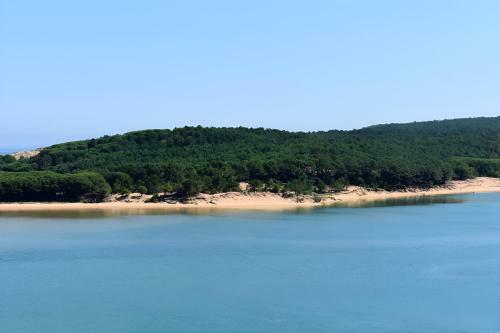 Apartamentos Playa De Mogro