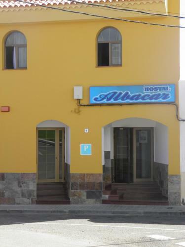 Hostal Albacar