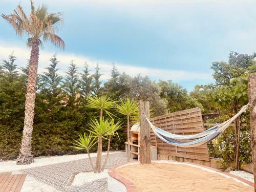 Apartamento Pool Oasis With Mountain Views