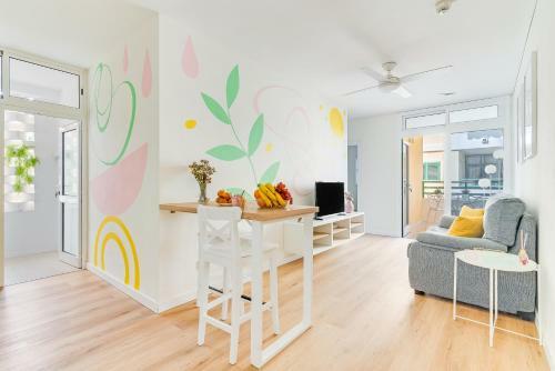 Apartamento Home2book Colourful Apt Playa Del Ingl�s, Pool