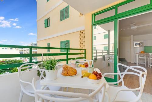 Apartamento Home2book Colourful Apt Playa Del Ingl�s, Pool