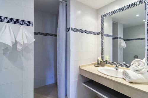 Apartamento La-spacious Penthouse, Sea View, Close To Beach