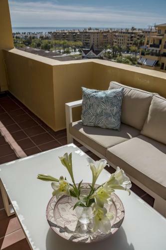 Apartamento La-spacious Penthouse, Sea View, Close To Beach
