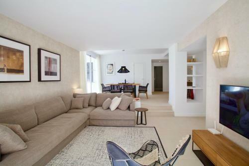 Top Apartment In Los Jardines De Las Golondrinas
