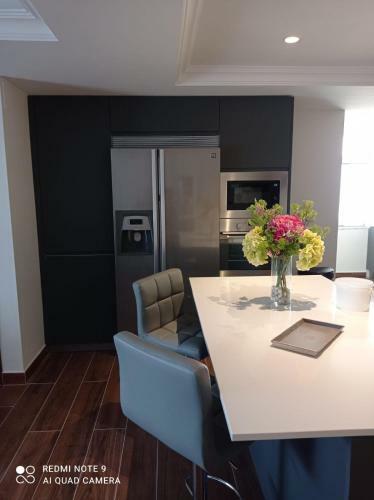Amplio Apartamento Marbella