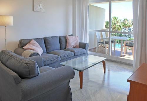 Great 2 Bedroom Apartment Near Puerto Banus