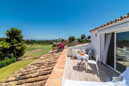 Apartamento Duplex In Nueva Andalucia, Golfers Paradise