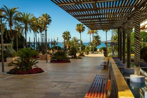 Marbella Banus Suites - Ceibo Centro Plaza Ban�s Suite Apartment