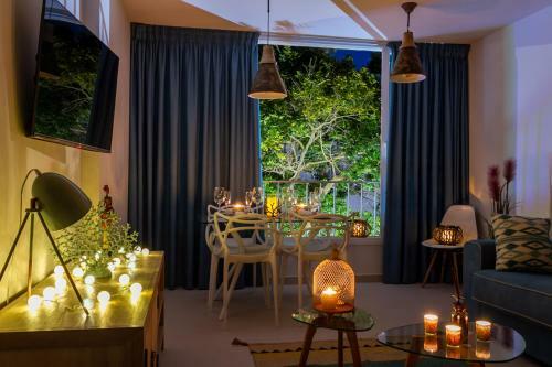 Marbella Banus Suites - Ceibo Centro Plaza Ban�s Suite Apartment