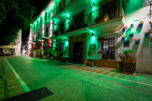 Marbella Banus Suites - Ceibo Centro Plaza Ban�s Suite Apartment