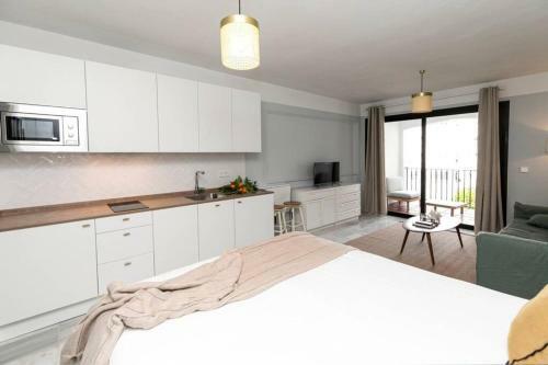 Apartamento Central & Renovated Studio With Pool In Puerto Banus