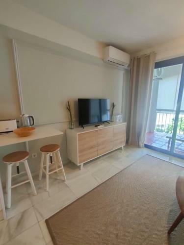Apartamento Central & Renovated Studio With Pool In Puerto Banus