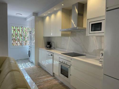 Apartamento Marbella Playa Residencial Con Piscina