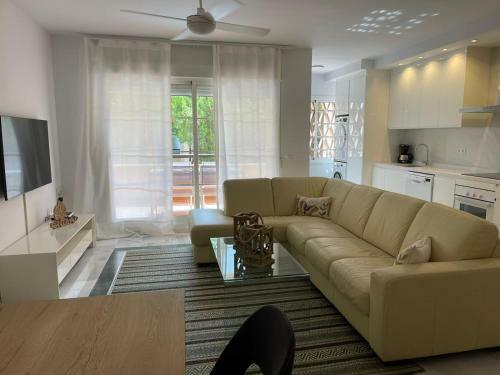 Apartamento Marbella Playa Residencial Con Piscina