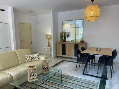 Apartamento Marbella Playa Residencial Con Piscina