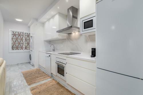 Apartamento Marbella Playa Residencial Con Piscina
