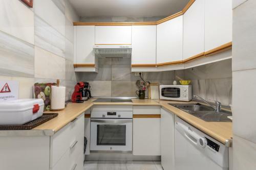 Comfortable Yacht Club Apartment