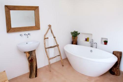 Son Vell. Mallorca. Casa Amb Piscina Ecol�gica.
