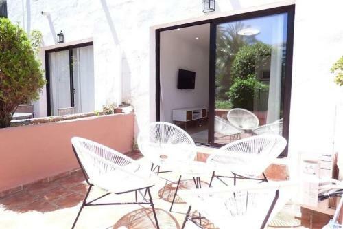 Caprichoso Apartamento En El Corazon de Puerto Banus