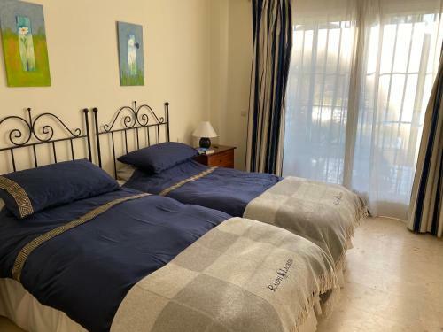Lovely 2-bed Apartment In Elviria Nr Marbella