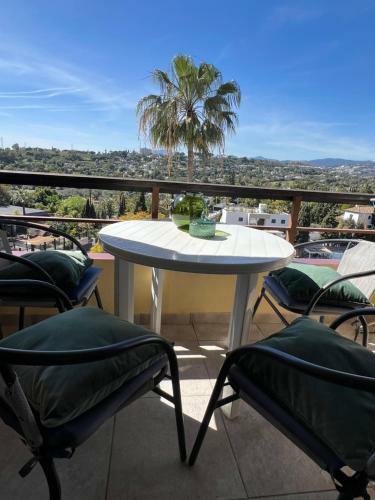 Apartamento Torres De Aloha 2 Bdr Puerto Banus