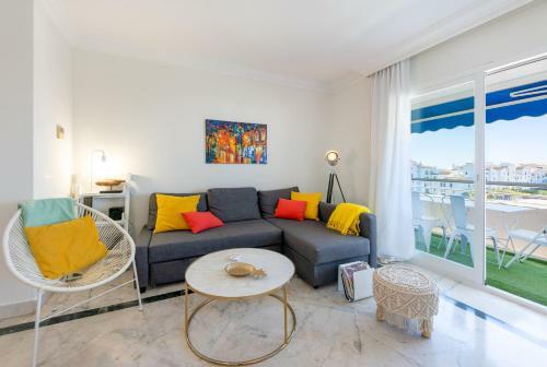 Apartment In Puerto Banus With Pool Views And Parking