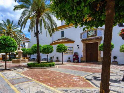 Apartment Lorcrimar By Interhome