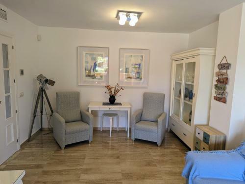 Marbella - Playa Alicate 2br Holiday Apartment