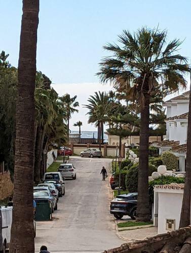 Marbella - Playa Alicate 2br Holiday Apartment