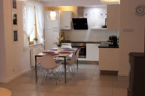 Apartament Bia?y Pod ?nie?k?