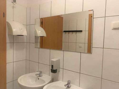 Absynt Hostel