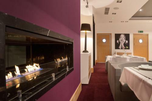 Apartamento Piano Hotel Restaurant & Pub